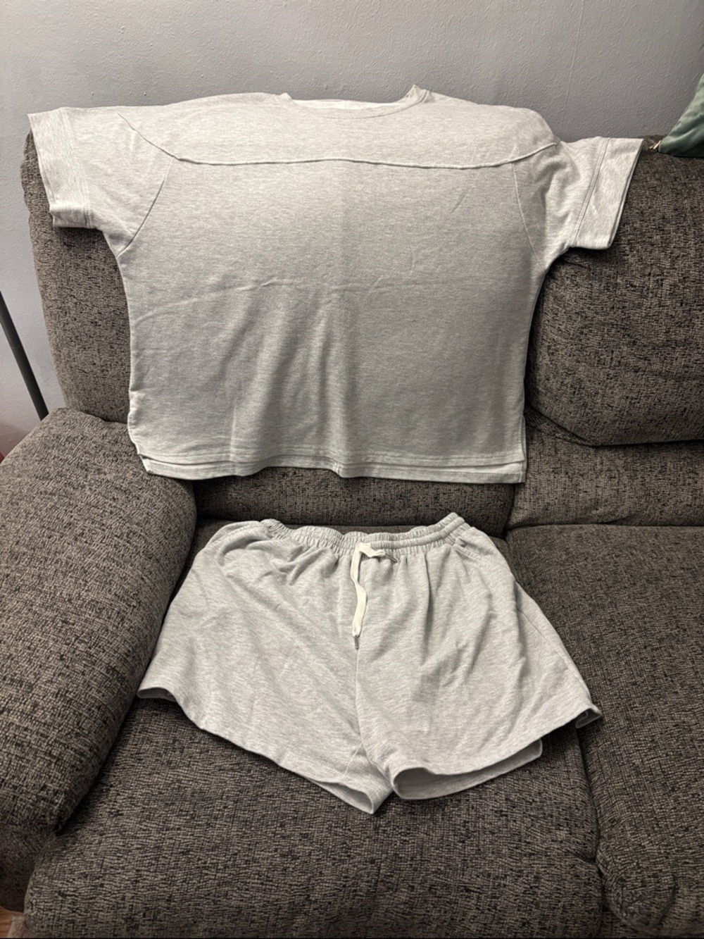 Source Unknown Light Gray Two-Piece Lounge Set - Top & Shorts